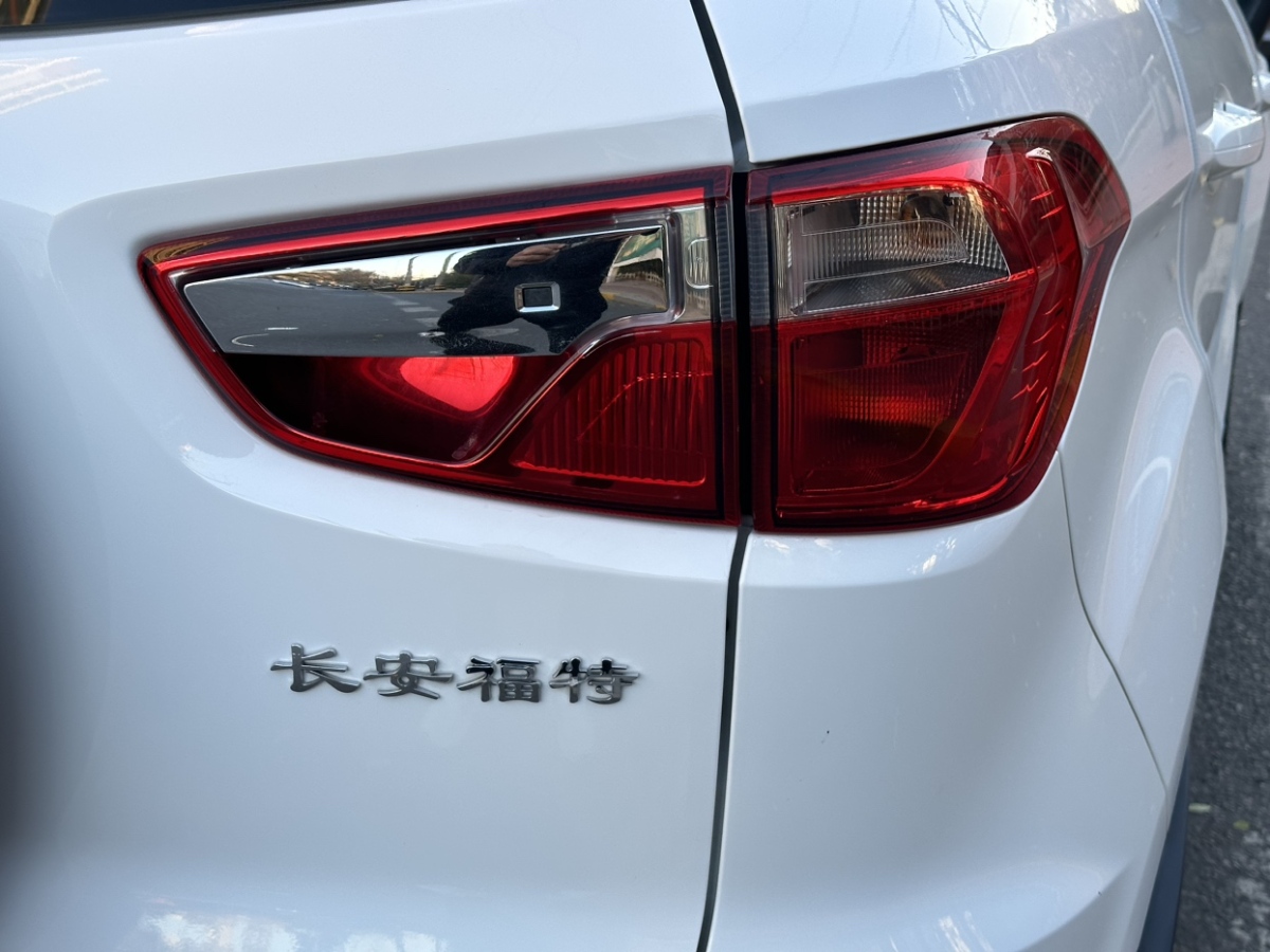 福特 翼搏  2013款 1.5L 自動尊貴型圖片