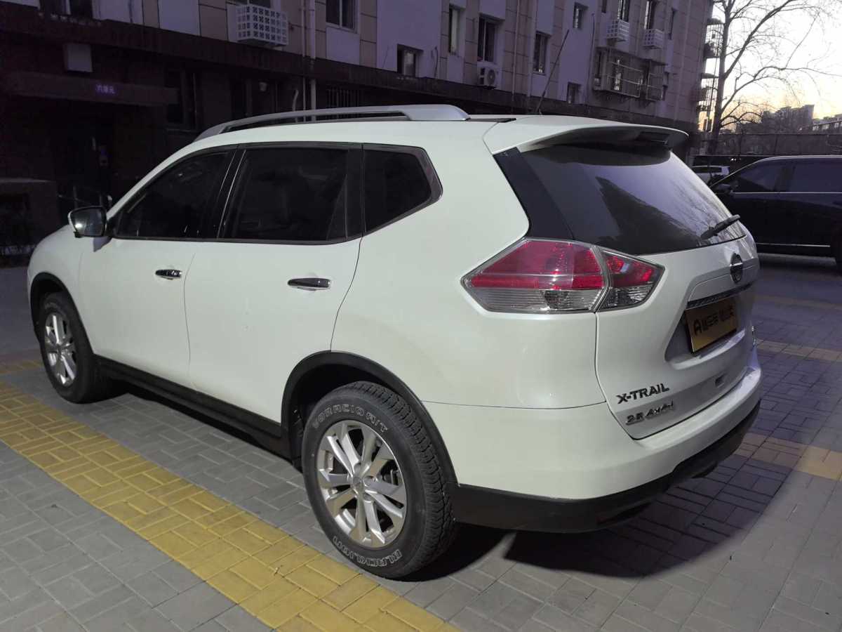 日產(chǎn) 奇駿  2014款 2.5L CVT豪華版 4WD圖片