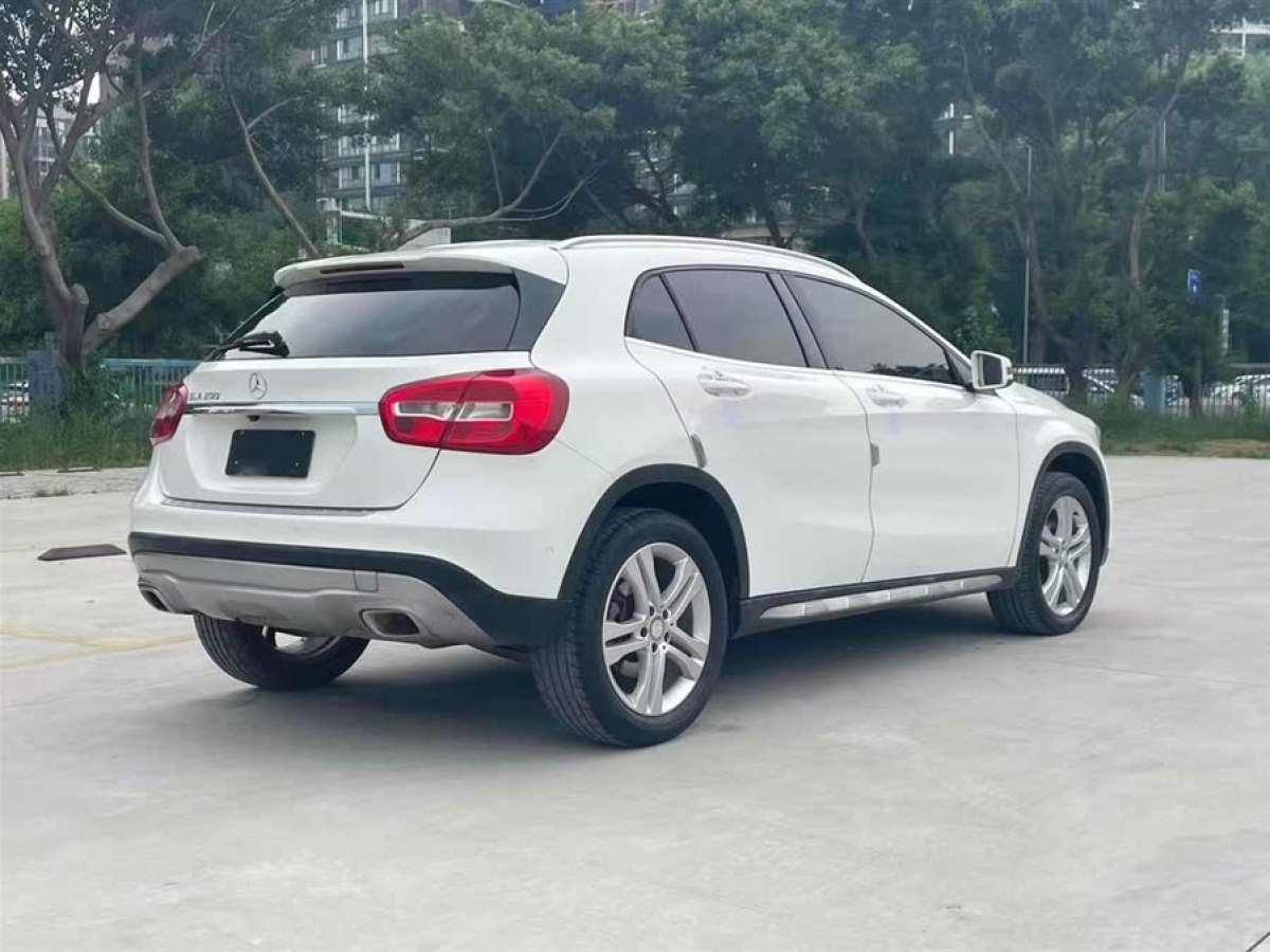 奔馳 奔馳GLA  2018款 GLA 200 動(dòng)感型圖片