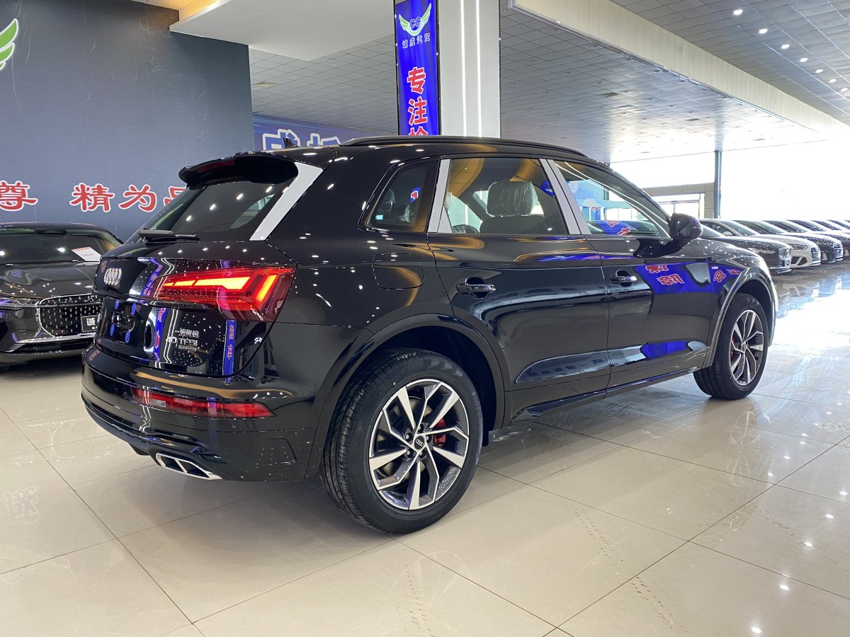 奧迪 奧迪Q5L  2025款 40 TFSI 豪華動感型圖片