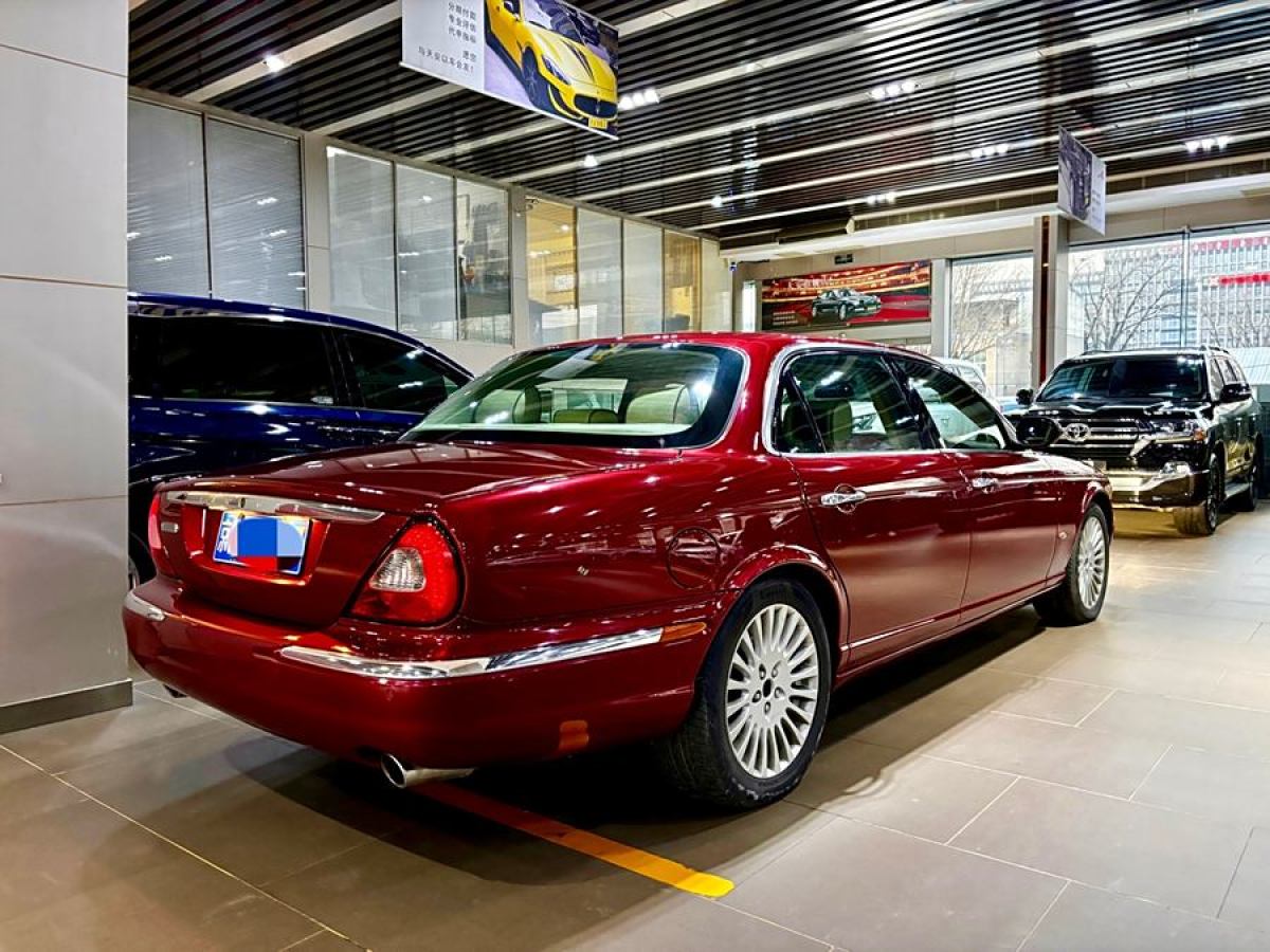 捷豹 XJ  2007款 XJ6L 3.0皇家加長版圖片