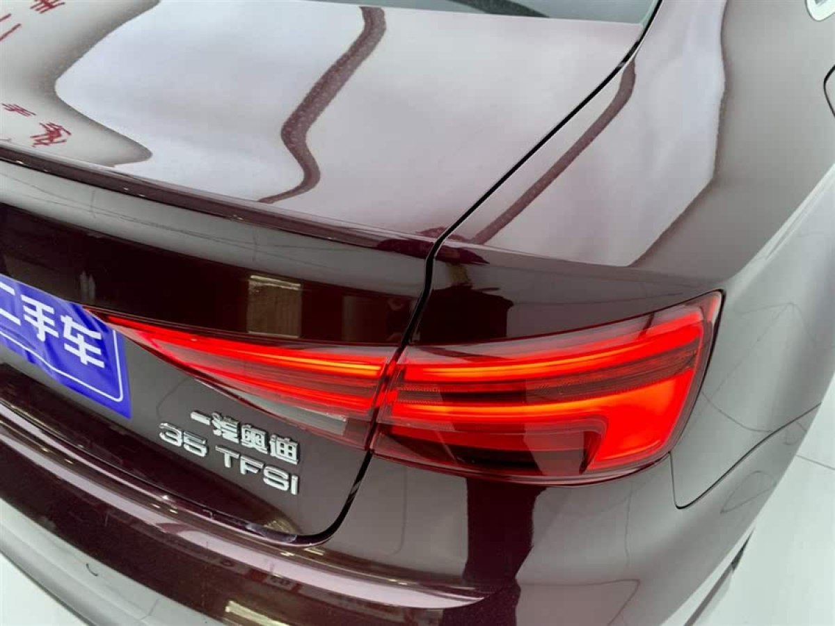 奧迪 奧迪A3  2018款 30周年年型 Limousine 35 TFSI 時尚型圖片