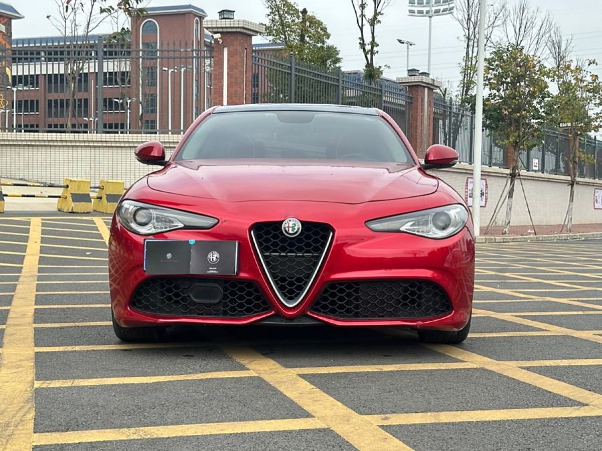 阿爾法·羅密歐 Giulia  2017款 2.0T 280HP Milano限量版圖片