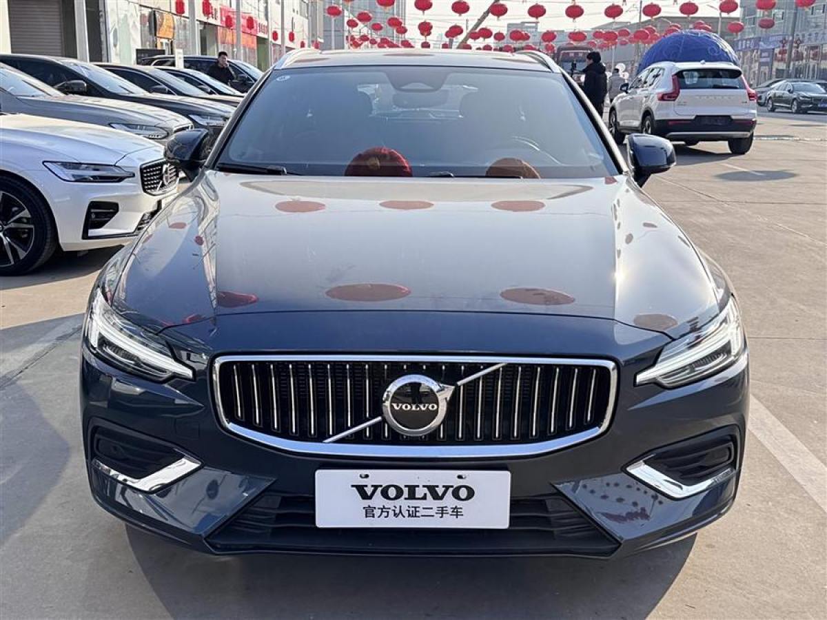 沃爾沃 V60  2024款 B5 智遠(yuǎn)豪華版圖片