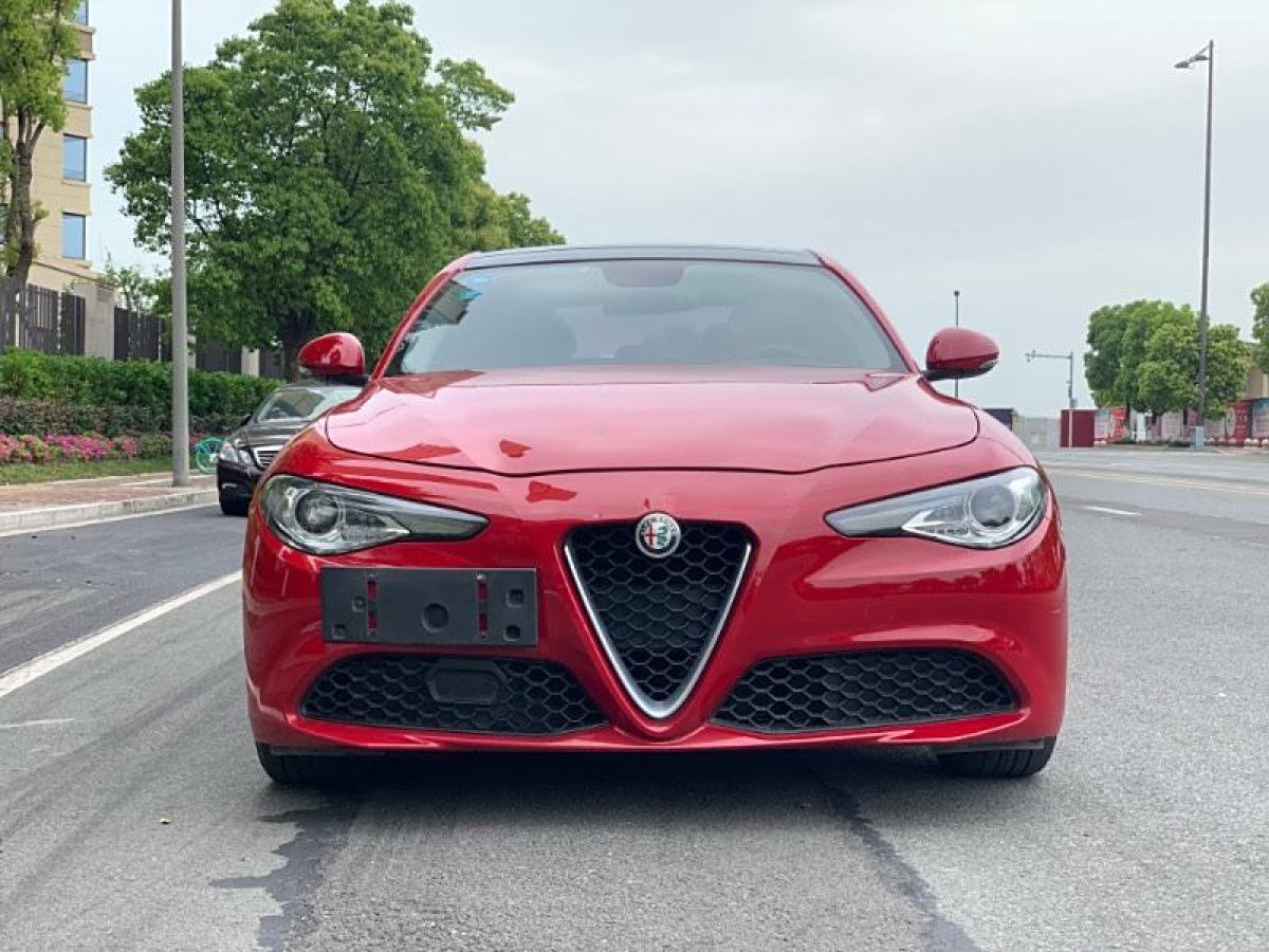 阿爾法·羅密歐 Giulia  2017款 2.0T 200HP 豪華版圖片