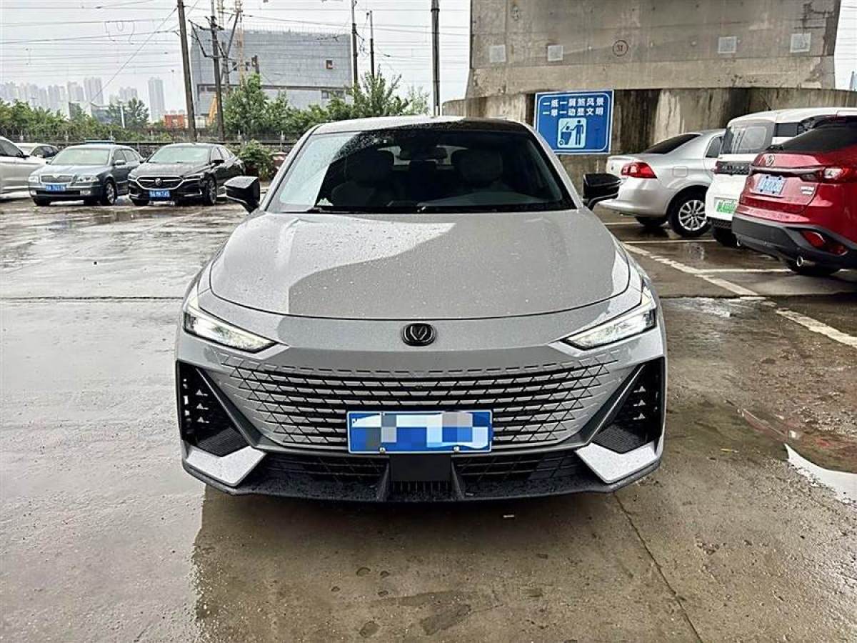 長安 長安UNI-V  2022款 1.5T 卓越型圖片