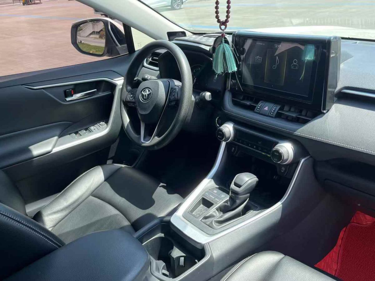 豐田 RAV4榮放  2020款 2.0L CVT四驅(qū)風(fēng)尚版圖片