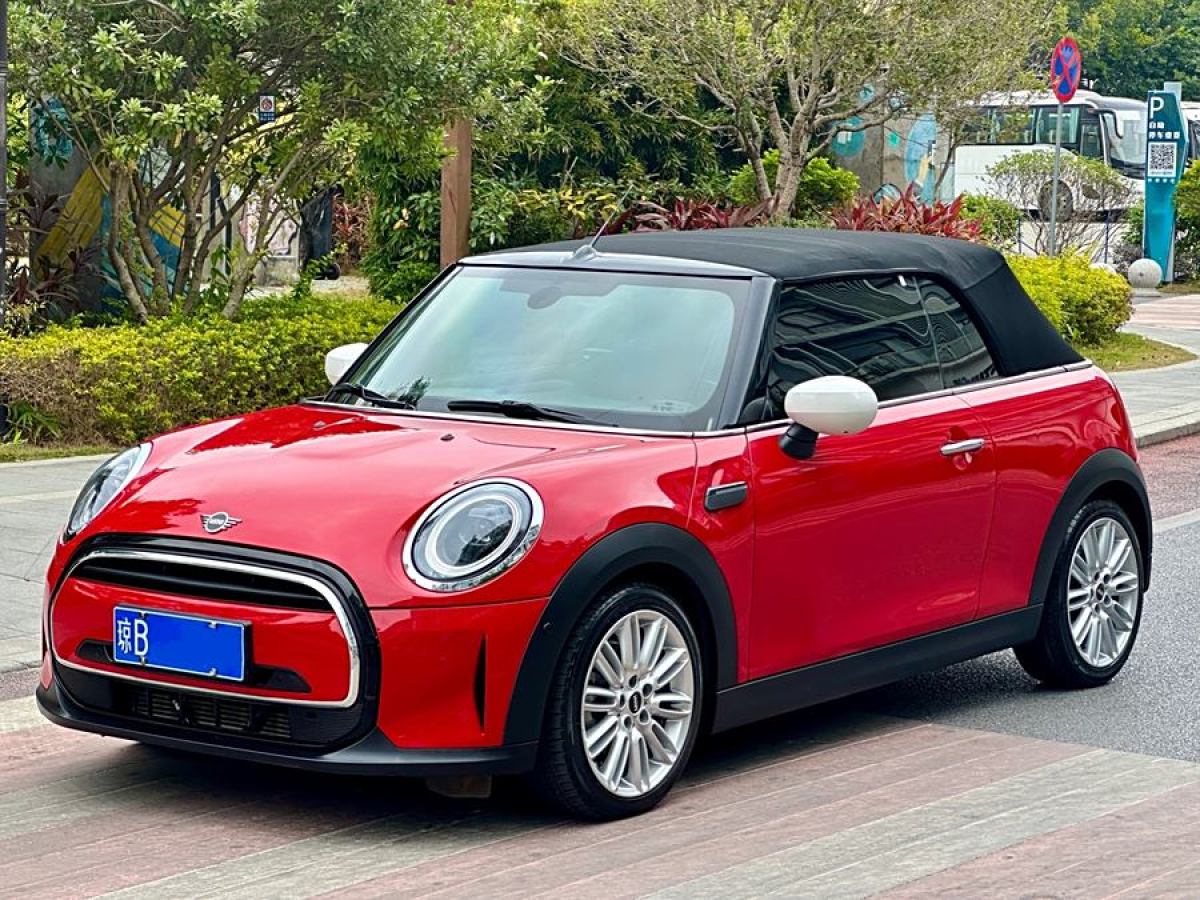 2021年8月MINI MINI  2022款 改款 1.5T COOPER CABRIO 經(jīng)典派