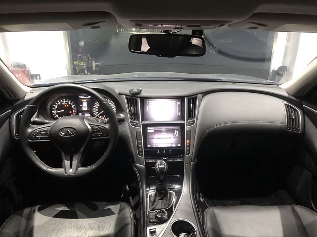 英菲尼迪 Q50L  2022款 2.0T 逸享版圖片