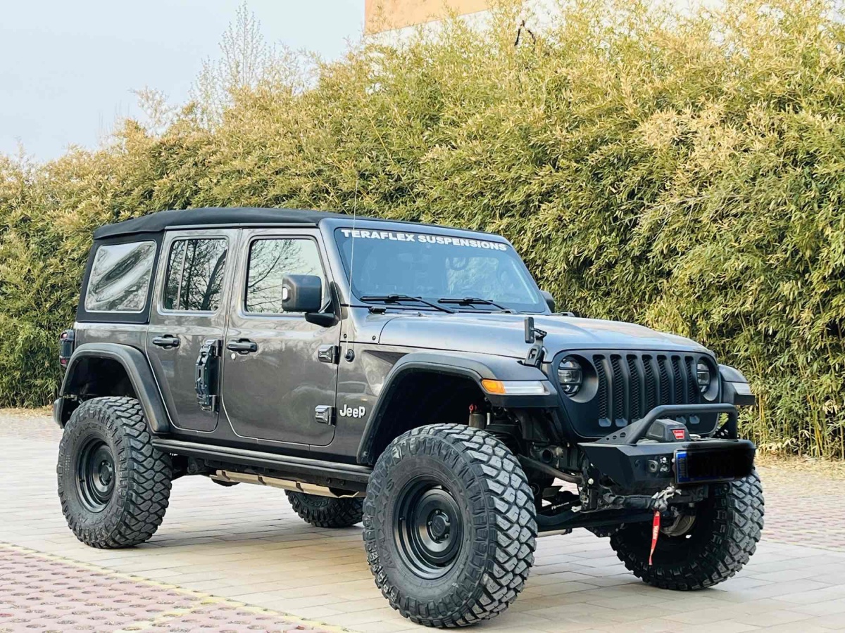 2019年10月Jeep 牧马人  2019款 2.0T Sahara 四门版 国VI