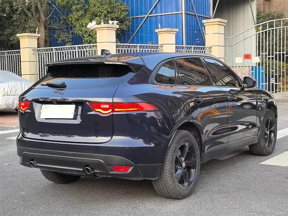 2017年1月捷豹 F-PACE  2016款 2.0T 兩驅(qū)都市尊享版