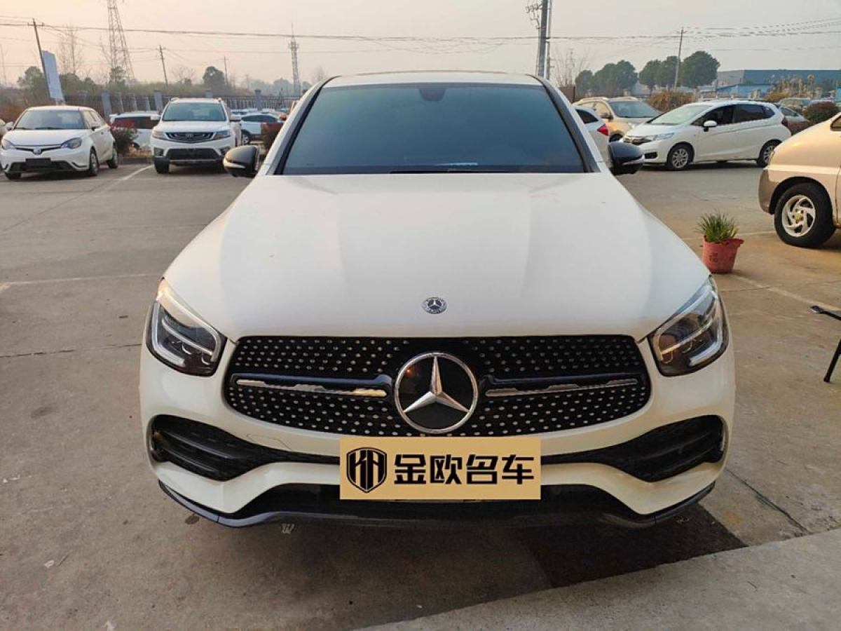 奔馳 奔馳GLC  2022款 改款 GLC 260 4MATIC 轎跑SUV圖片