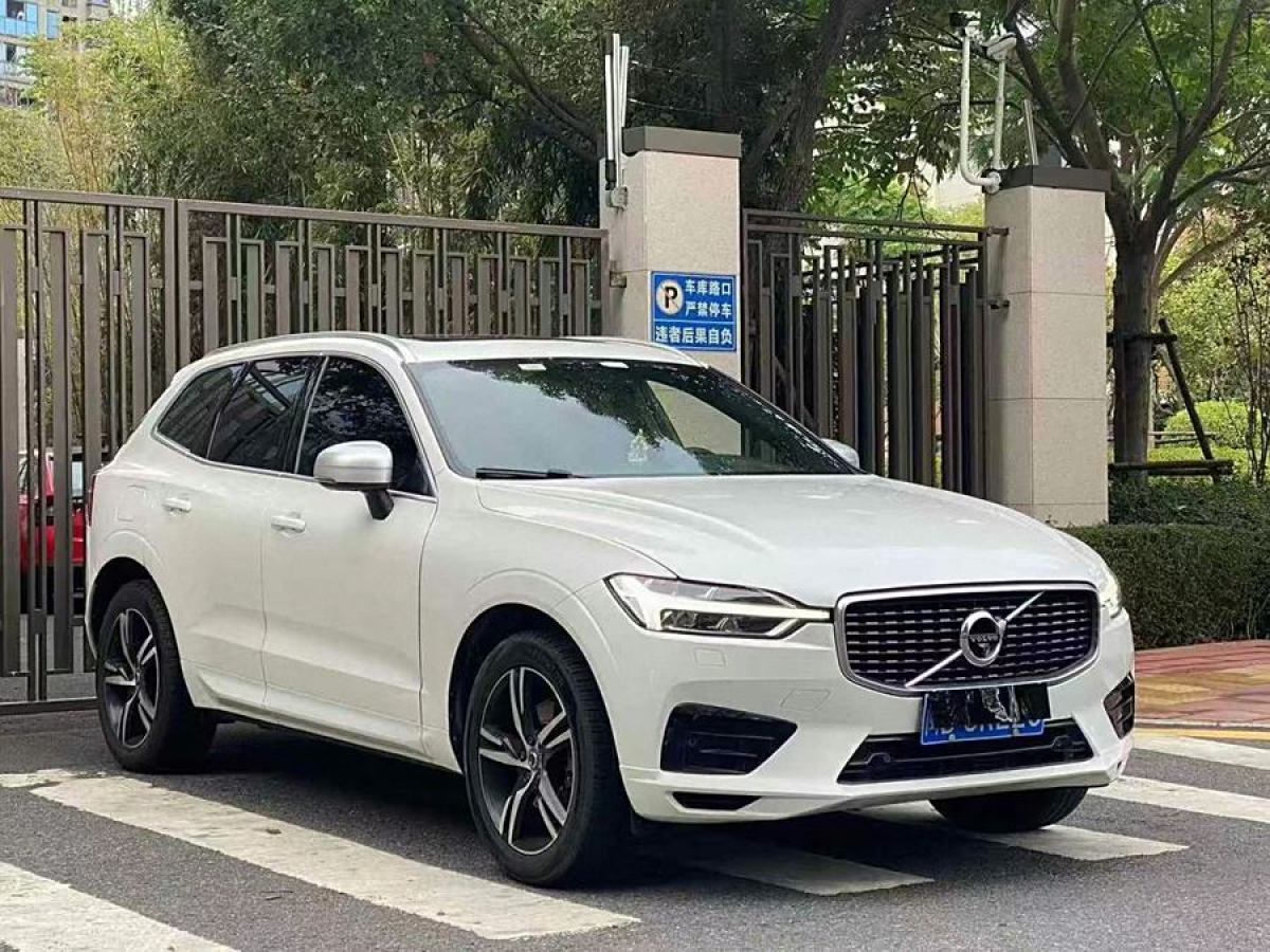 沃爾沃 XC60  2018款 T5 四驅(qū)智雅運動版圖片