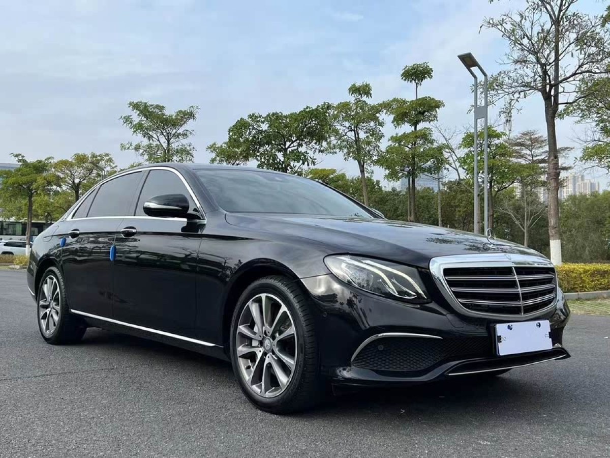 奔馳 奔馳E級  2022款 改款 E 300 L 時尚型圖片