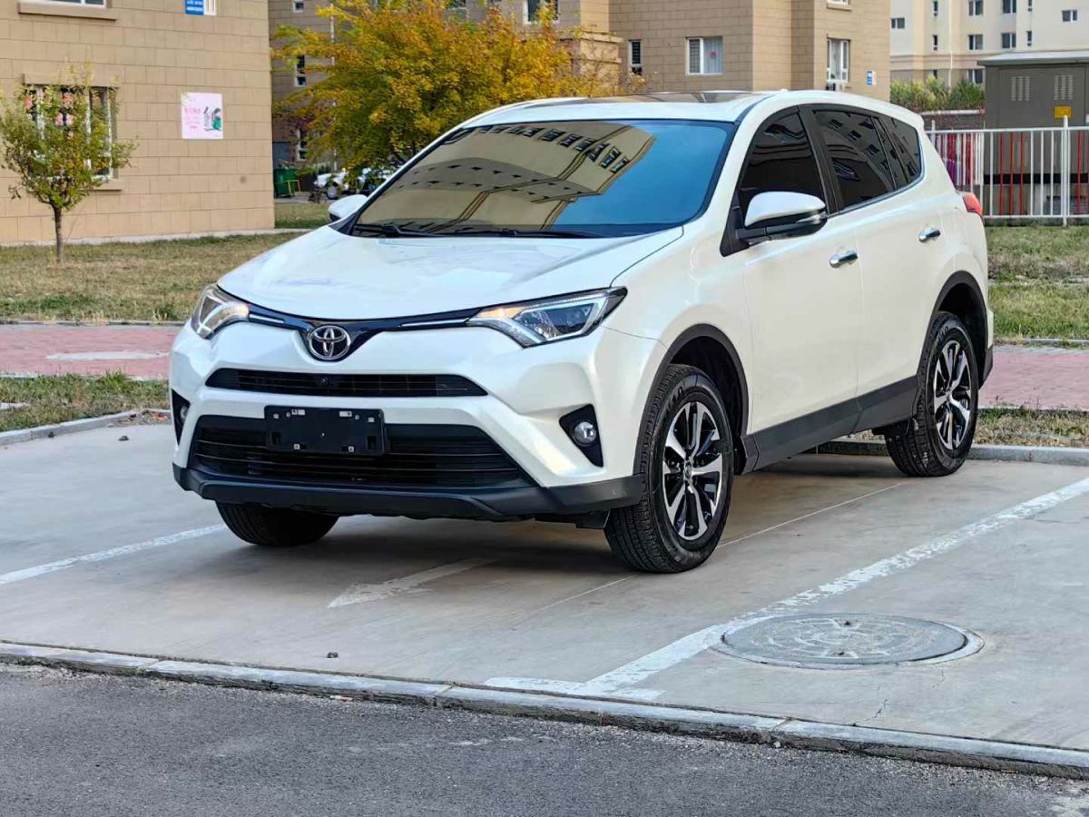 丰田 RAV4荣放  2018款 2.0L CVT两驱风尚X版图片