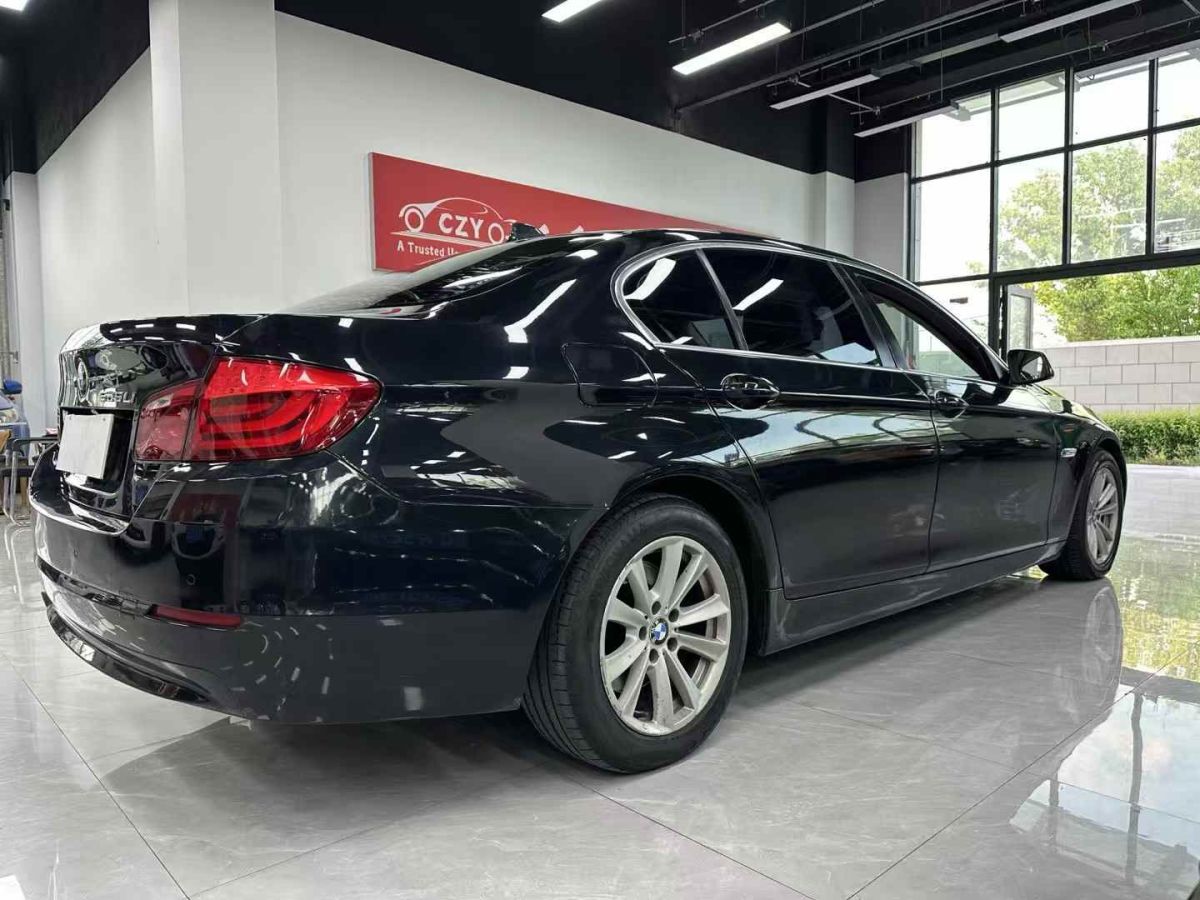 寶馬 寶馬5系  2011款 550i 4.8T V8后驅(qū)版圖片