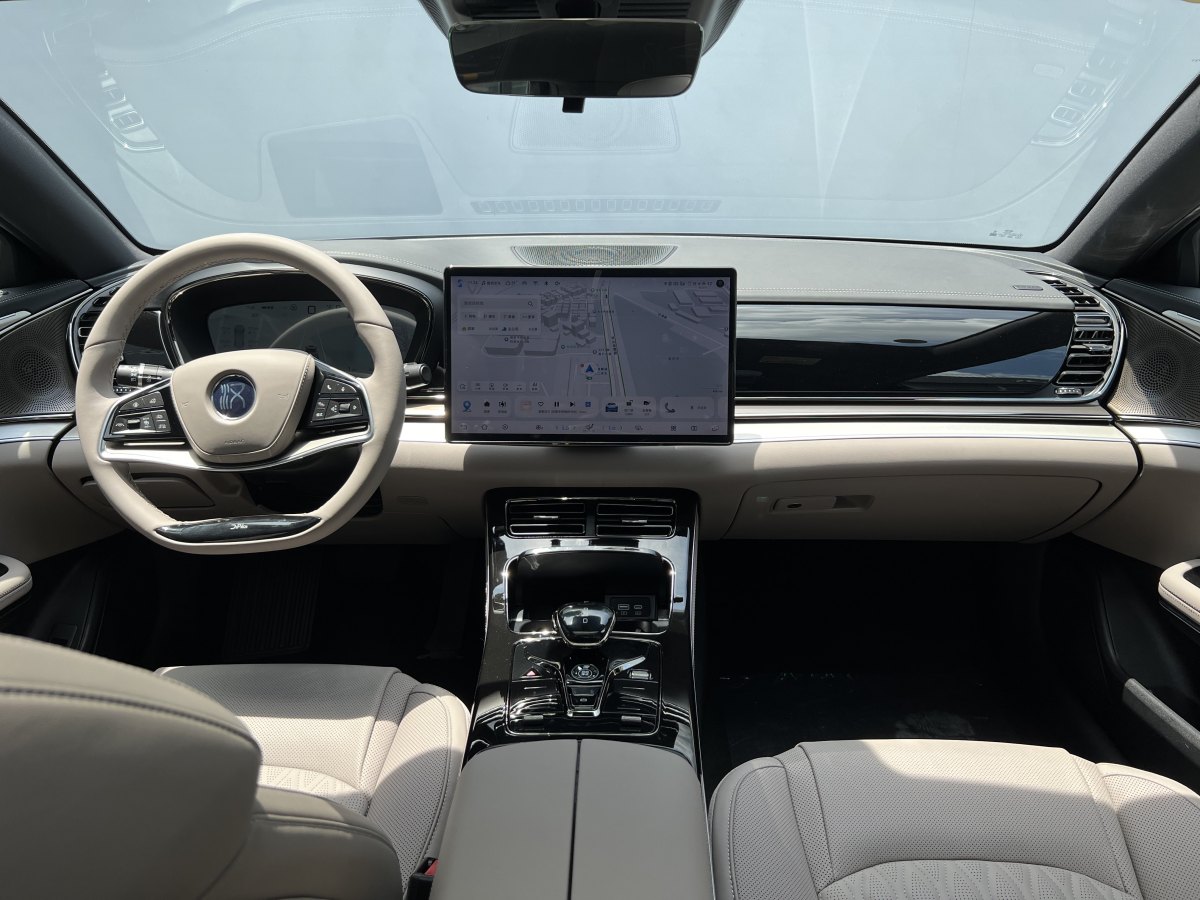 2024年12月比亞迪 漢  2025款 DM-i 125KM尊榮型