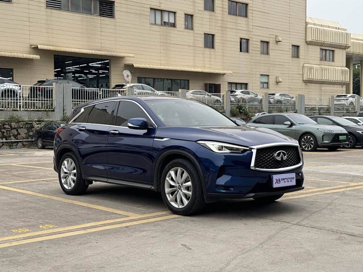 英菲尼迪 QX50  2018款 2.0T 兩驅(qū)菁英版圖片