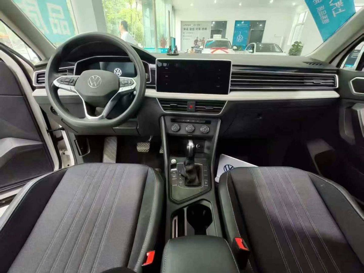 大眾 途觀X  2022款 330TSI 兩驅(qū)尊崇旗艦版圖片