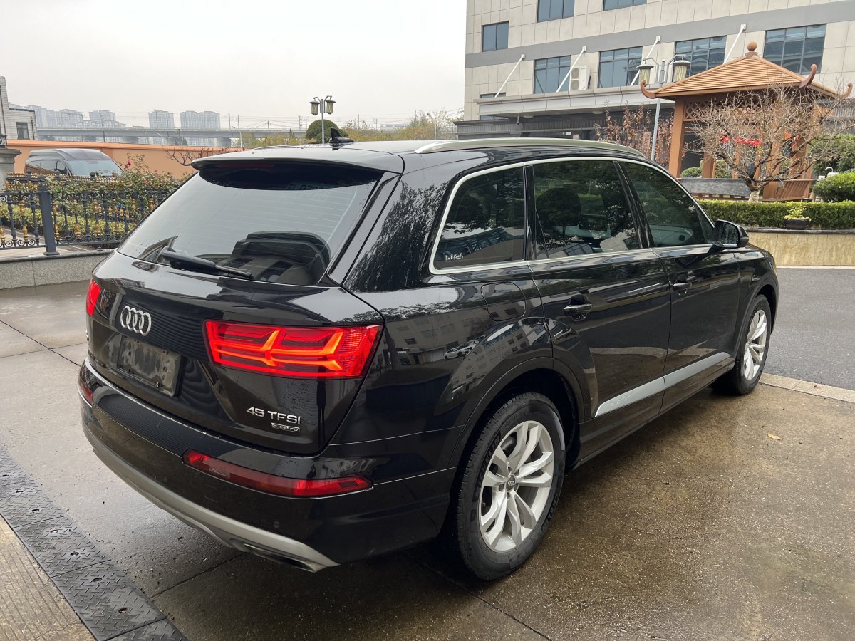 奧迪 奧迪Q7  2018款 45 TFSI 技術(shù)型圖片