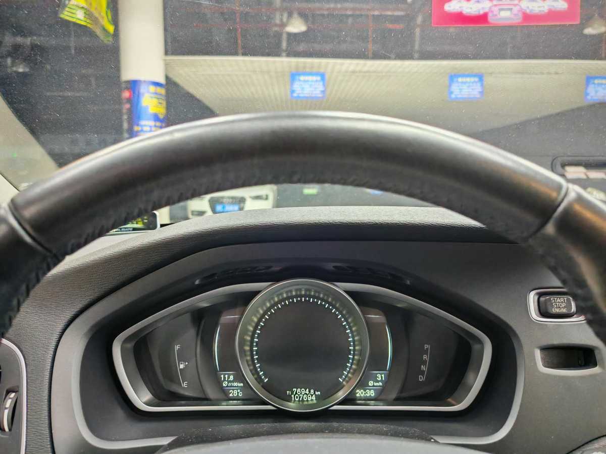 沃爾沃 V40  2014款 Cross Country T5 AWD 智雅版圖片