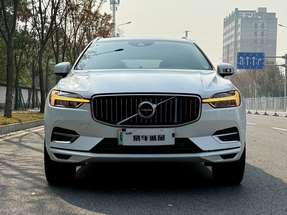 沃爾沃 XC60新能源  2020款 T8 E驅(qū)混動(dòng) 智雅豪華版圖片