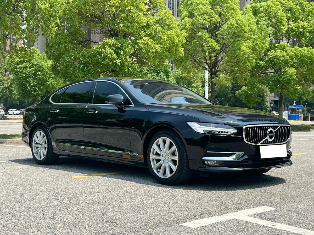 2019年10月沃爾沃 S90  2020款 改款 T5 智逸豪華版