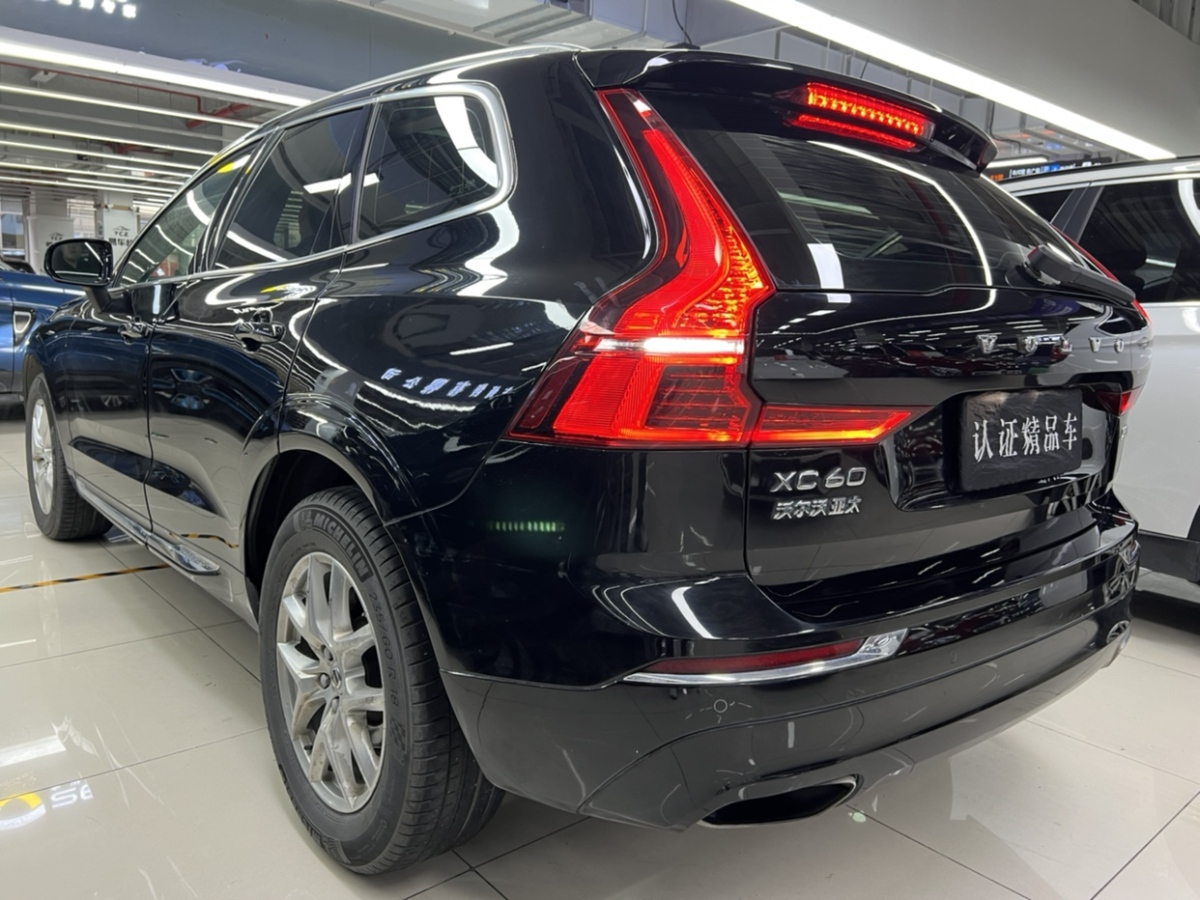 沃爾沃 XC60  2020款 T5 四驅(qū)智逸豪華版圖片