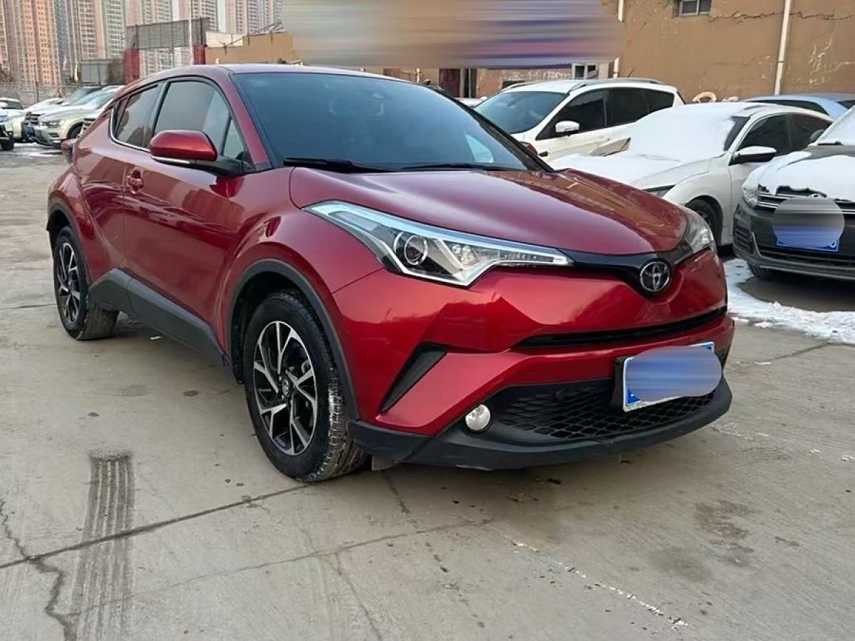 豐田 C-HR  2018款 2.0L 領(lǐng)先天窗版 國(guó)V圖片