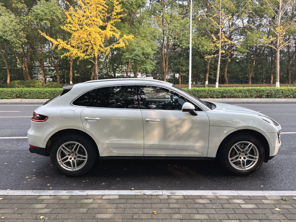 保時(shí)捷 Macan  2016款 Macan 2.0T圖片