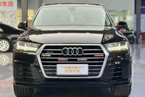 奧迪Q7 奧迪 45 TFSI 舒適型