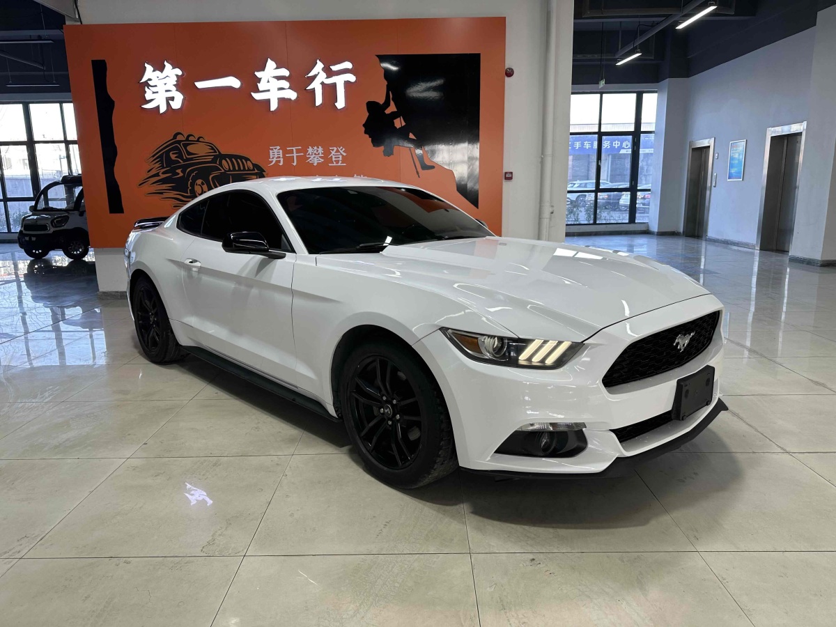 福特 Mustang  2017款 2.3T 運(yùn)動(dòng)版圖片