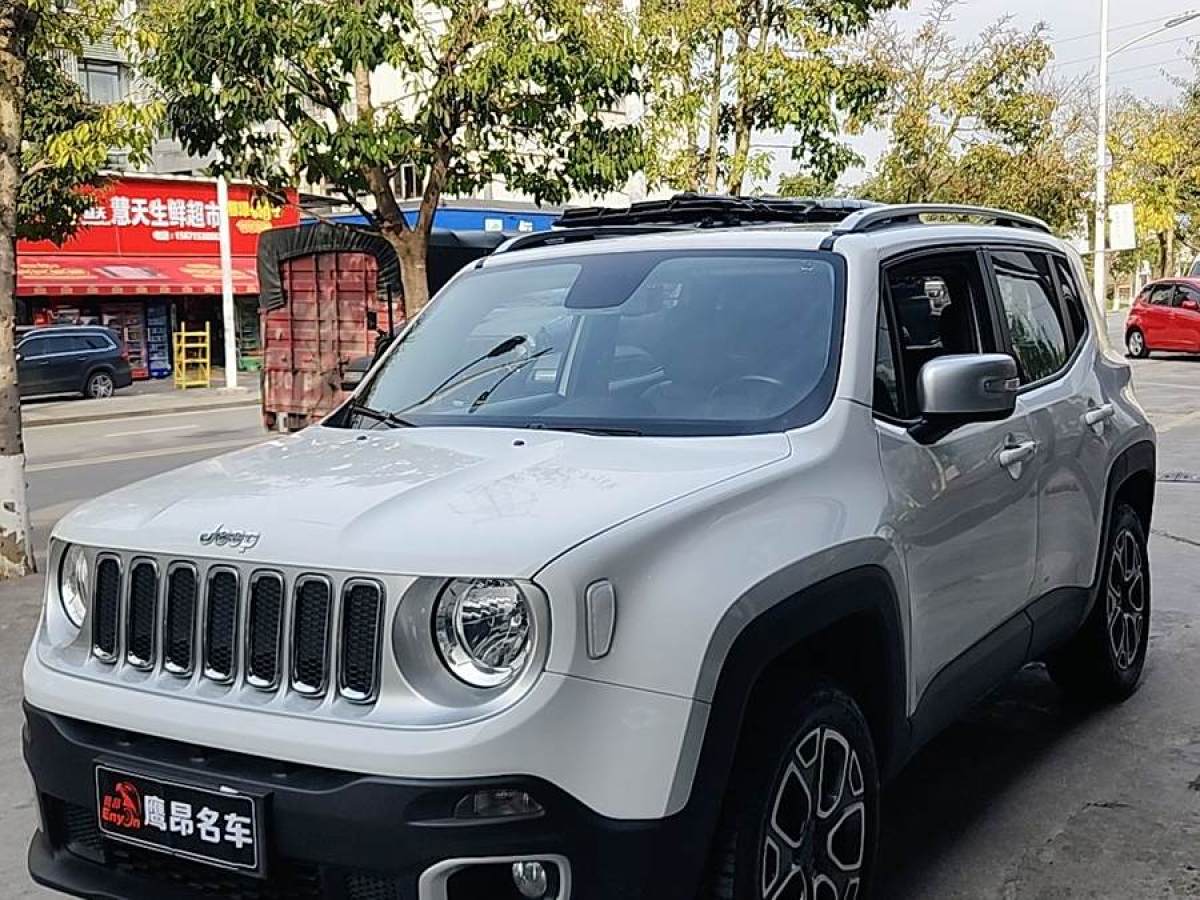 Jeep 自由俠  2018款 互聯(lián)大屏版 180TS 自動四驅(qū)全能版圖片