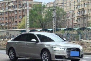 奧迪A4L 奧迪 30周年年型 30 TFSI 進(jìn)取型