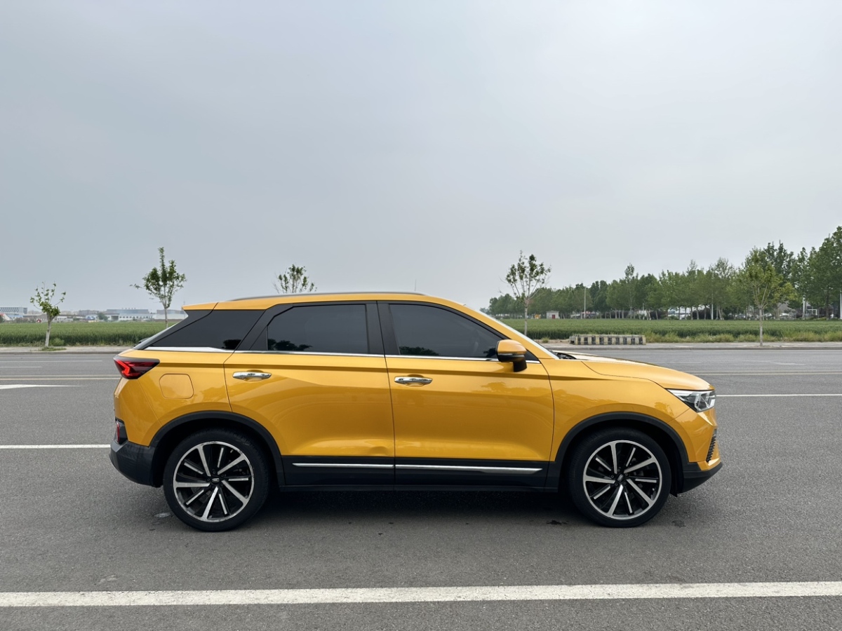 奔騰 T77  2019款 230 TID 自動豪華型圖片