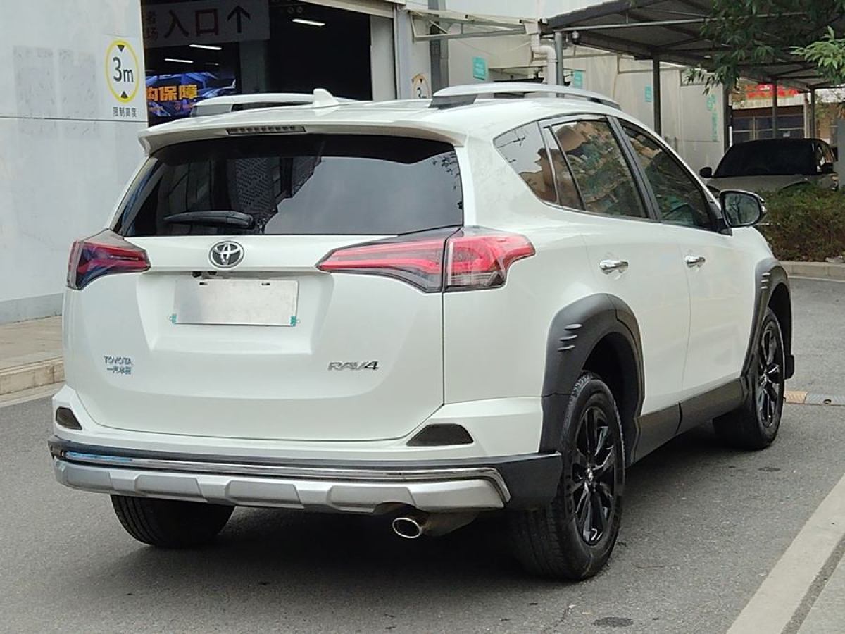 2019年4月豐田 RAV4榮放  2019款 2.0L CVT兩驅(qū)風(fēng)尚X限量版 國(guó)VI