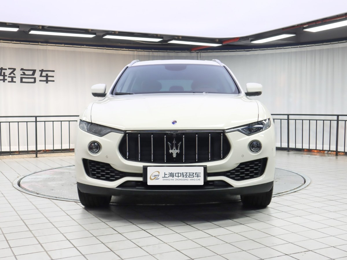 瑪莎拉蒂 Levante  2018款 3.0T 350Hp 標(biāo)準(zhǔn)版圖片