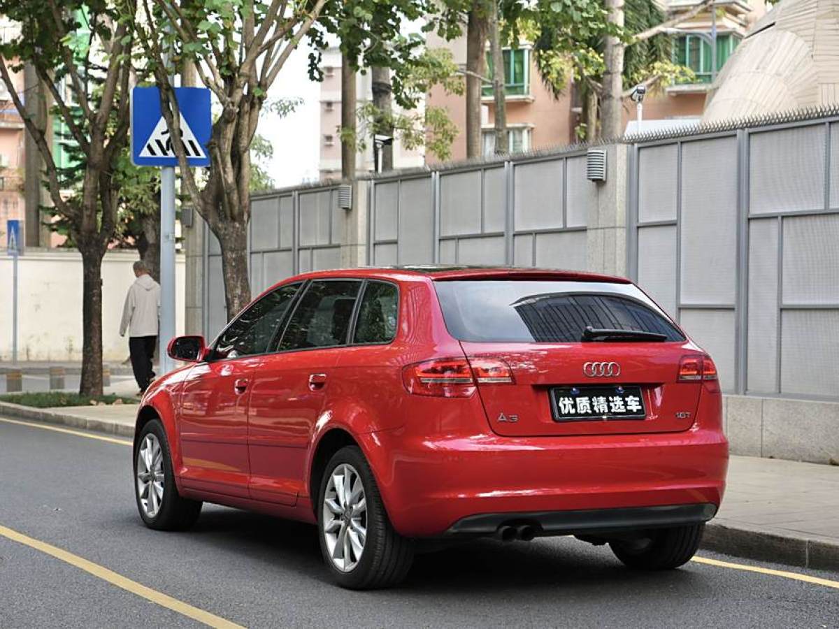 奧迪 奧迪A3  2010款 Sportback 1.8T 豪華型圖片