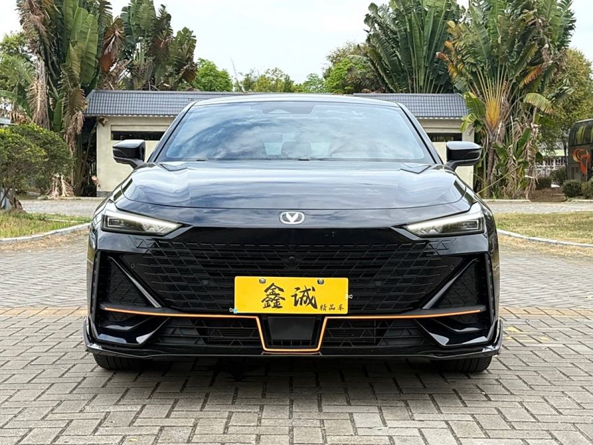 2023年8月長安 長安UNI-V  2023款 1.5T 運動版