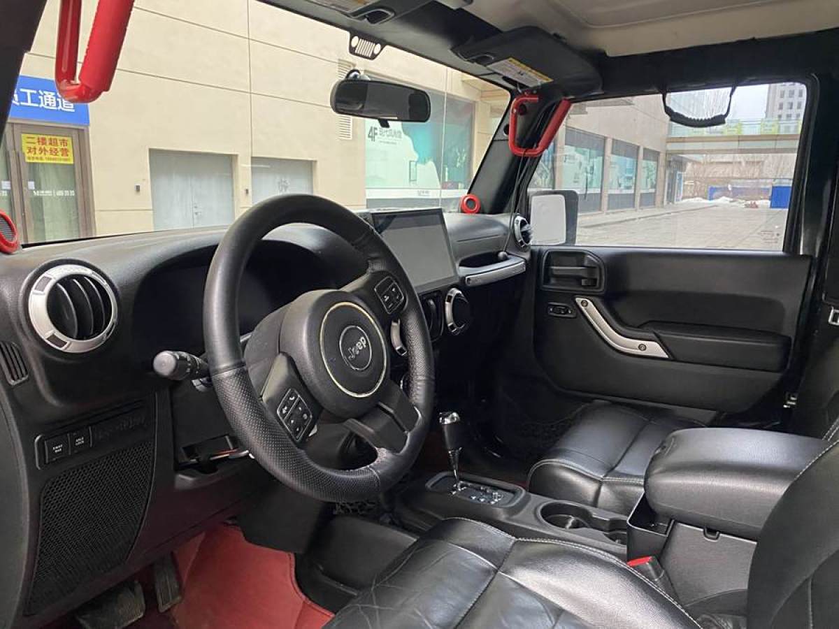 Jeep 牧馬人  2012款 3.6L Rubicon 兩門版圖片