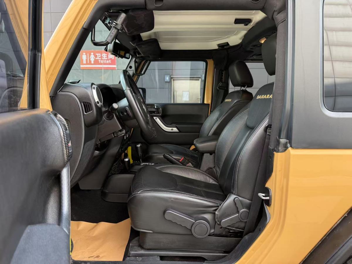 Jeep 牧馬人  2013款 3.6L Sahara 兩門版圖片
