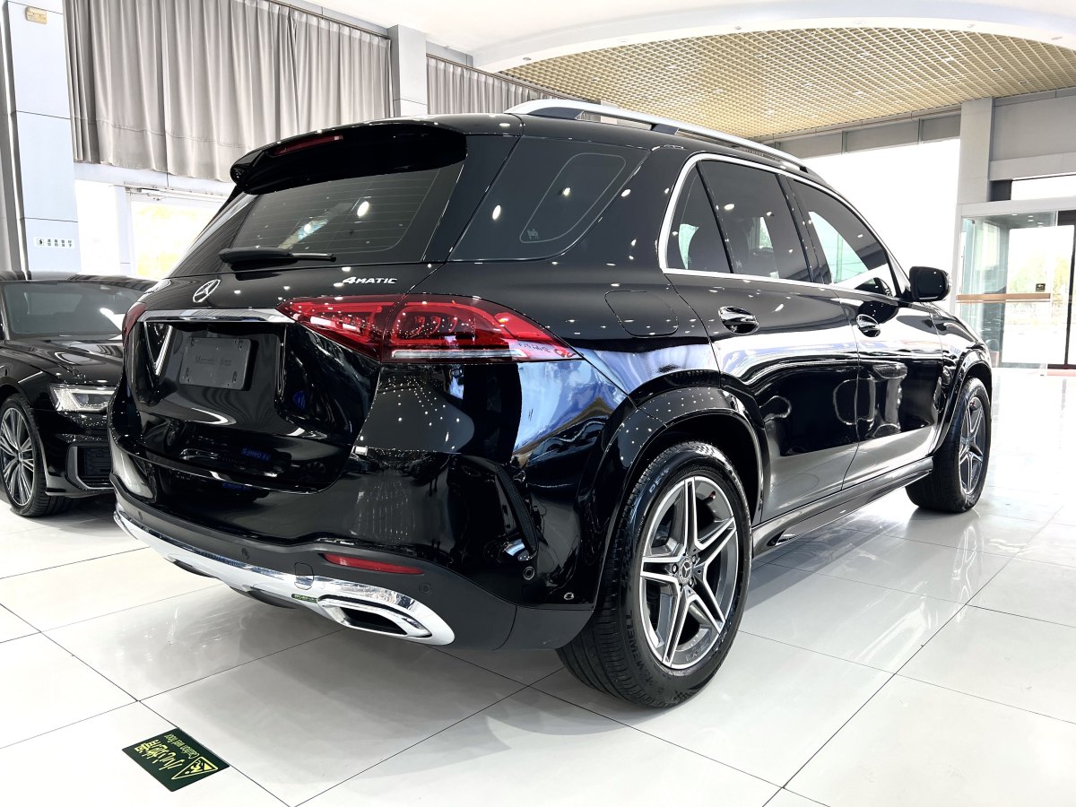 奔馳 奔馳GLE  2021款 GLE 450 4MATIC 時(shí)尚型圖片