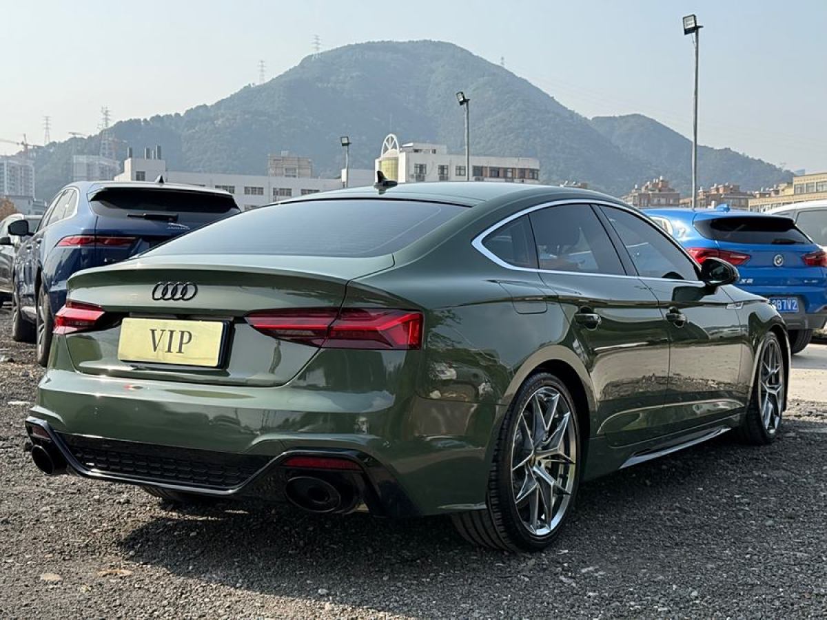 奧迪 奧迪A5  2023款 Sportback 40 TFSI quattro 豪華動感型圖片