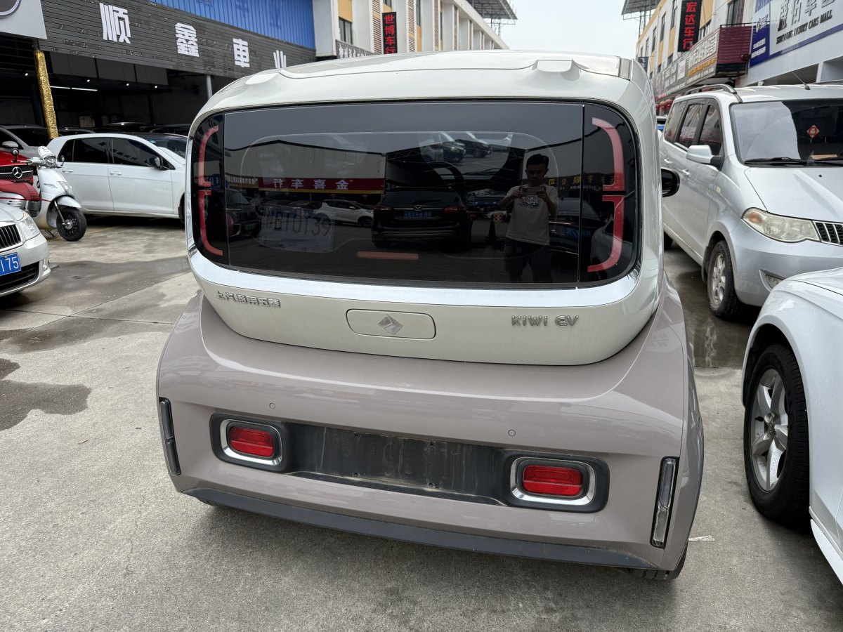 寶駿 寶駿KiWi EV  2023款 智潮版 三元鋰圖片