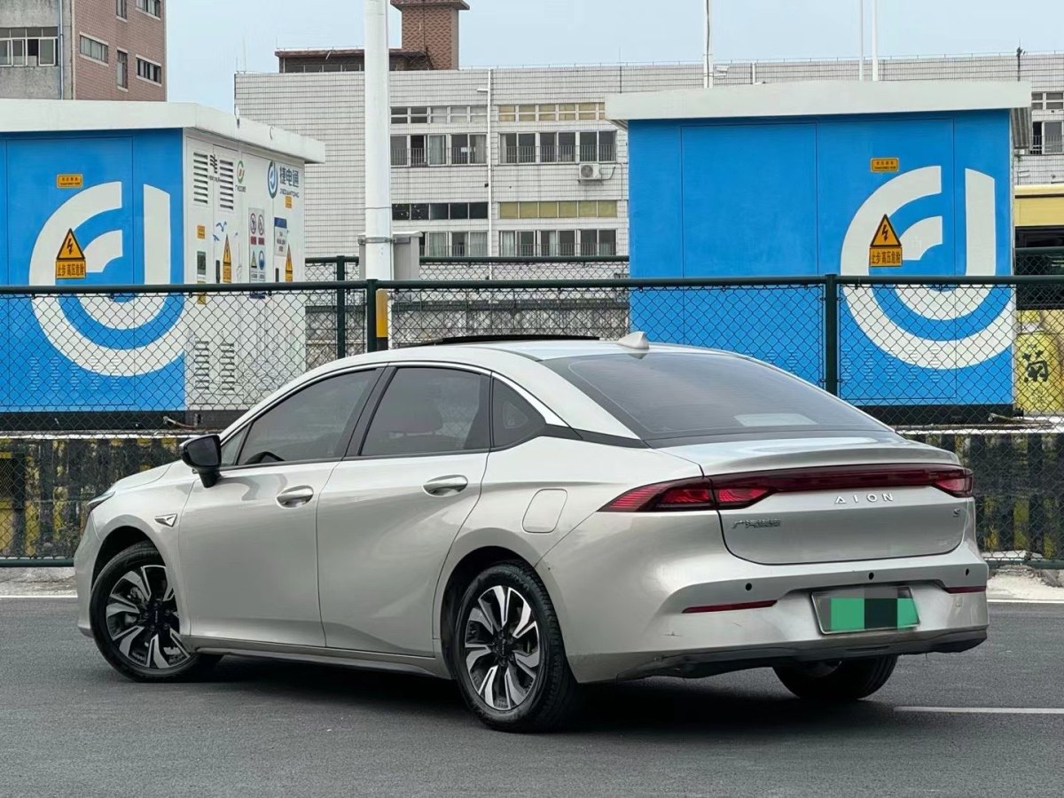 埃安 AION S  2020款 魅 580 出行標(biāo)準(zhǔn)版圖片