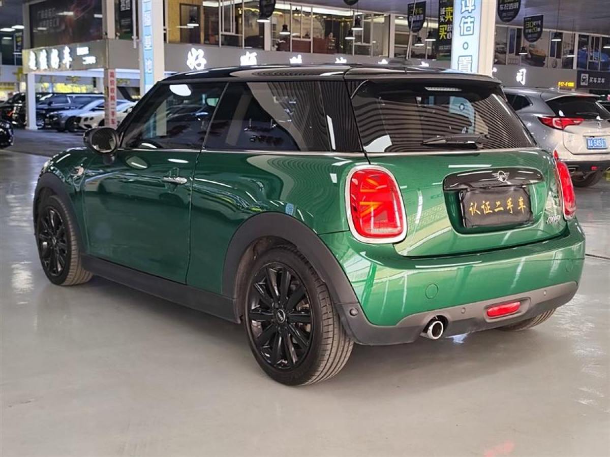 MINI MINI  2021款 1.5T COOPER 藝術(shù)家圖片