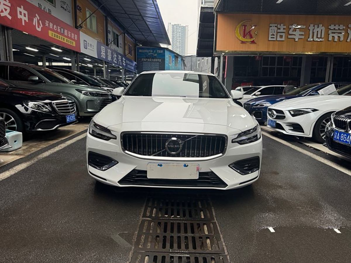 沃爾沃 S60L  2024款 B4 智逸豪華版圖片