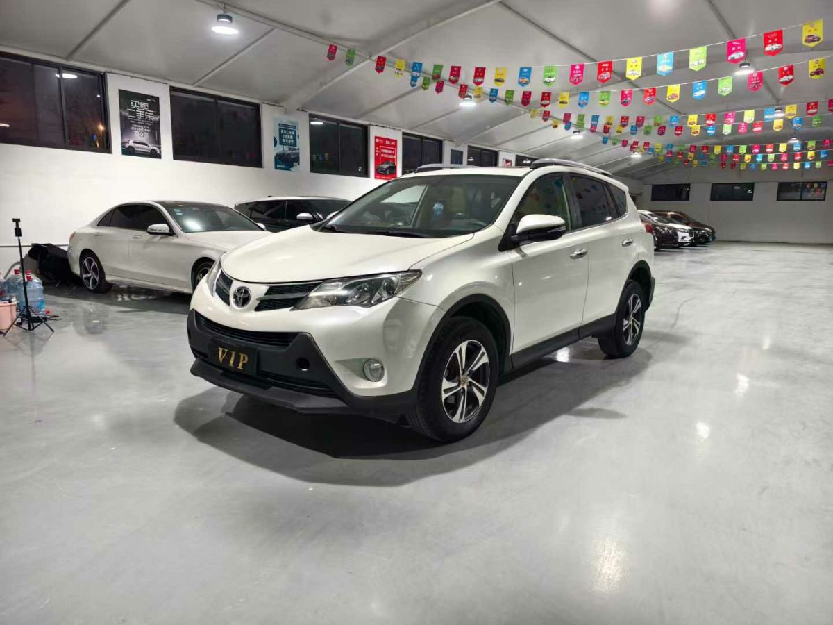 豐田 RAV4榮放  2016款 2.0L CVT兩驅(qū)智尚版圖片