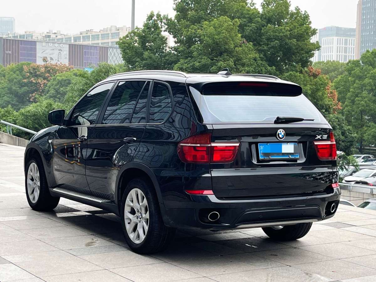 寶馬 寶馬X5  2011款 xDrive35i 領(lǐng)先型圖片