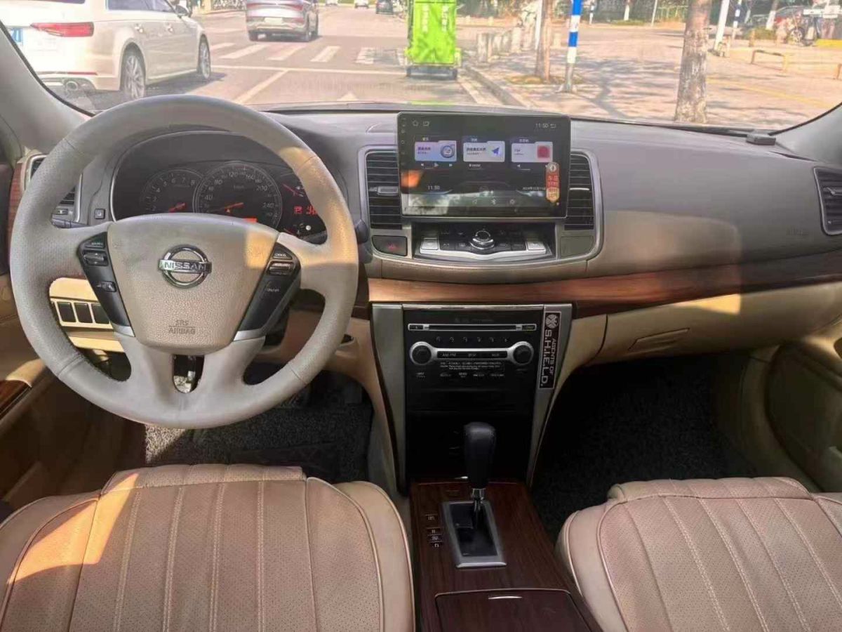 日產(chǎn) 天籟  2010款 2.0L XL周年紀念版圖片